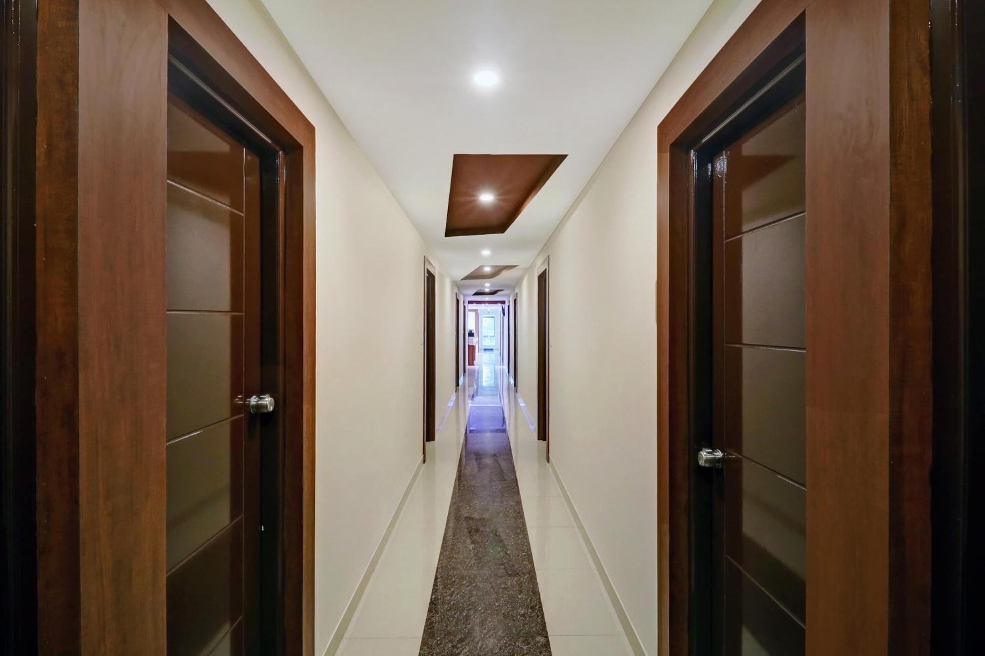 Super Hotel O Silver House Near Mantri Square Mall Bangalore Exterior photo